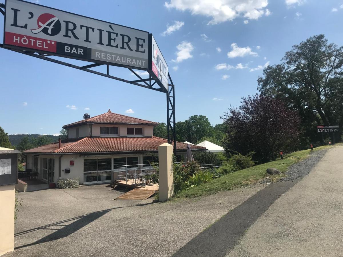 Hôtel Restaurant L'Artière Ceyrat Esterno foto